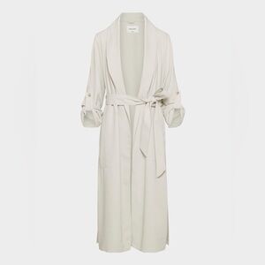 Babaton/Aritzia Kahlo Robe color matte pearl size Medium